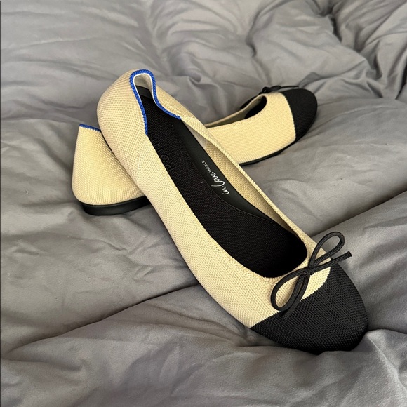 Rothy's Black and Cream Flats with Blue Accent - Picture 5 of 6